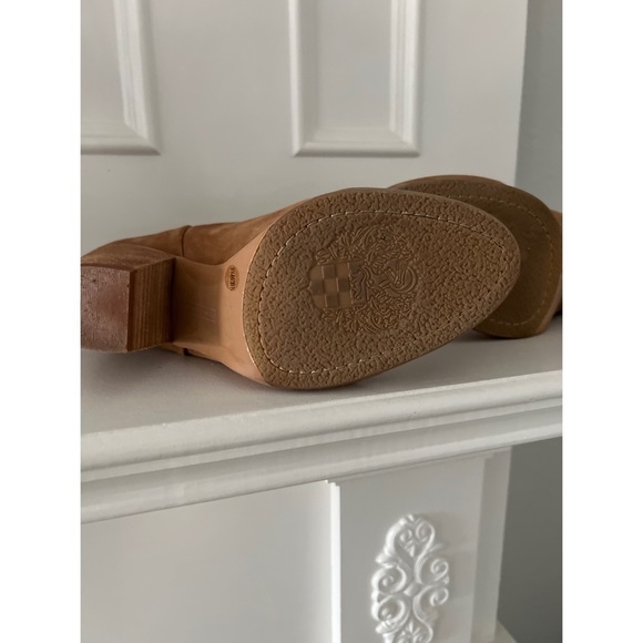 VINCE Camuto Hadley Camel Suede Cuff Bootie w/back zipper - Picture 5 of 6